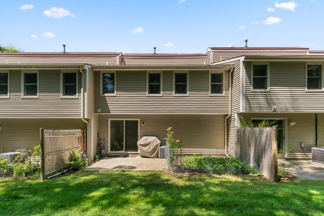 237 South St 43, Shrewsbury, MA 01545