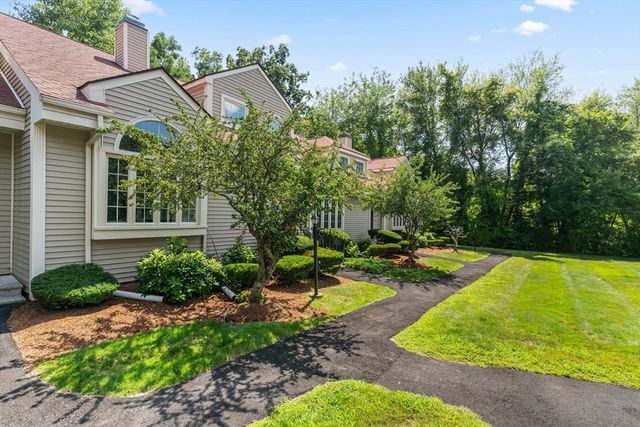 237 South St 43, Shrewsbury, MA 01545