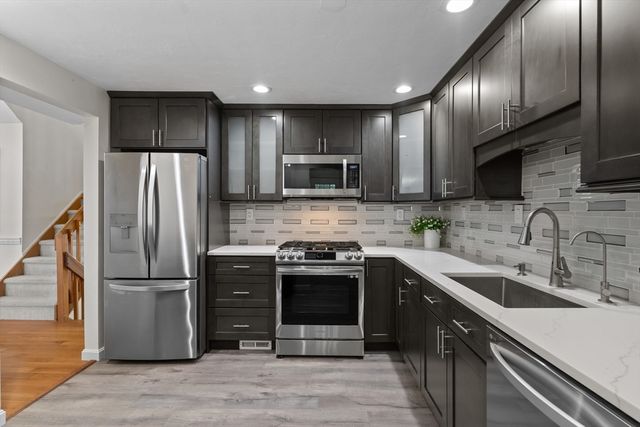 237 South St 43, Shrewsbury, MA 01545