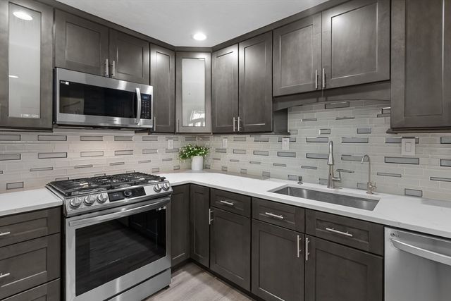 237 South St 43, Shrewsbury, MA 01545