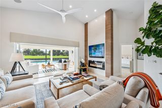 35 Grey Wing PT, Naples, FL 34113