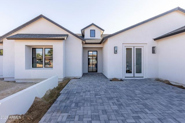 3017 E ROSEMONTE Drive, Phoenix, AZ 85050