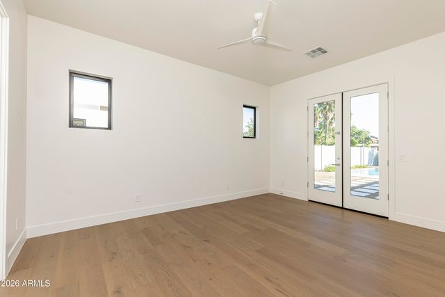 3017 E ROSEMONTE Drive, Phoenix, AZ 85050