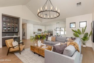 3017 E ROSEMONTE Drive, Phoenix, AZ 85050