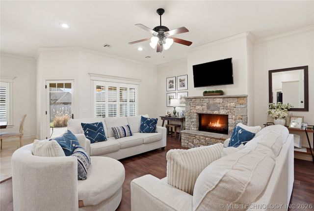 7406 E 83rd Place N, Owasso, OK 74055