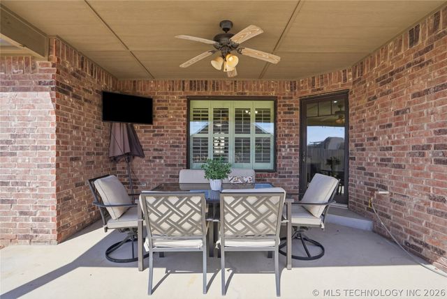 7406 E 83rd Place N, Owasso, OK 74055