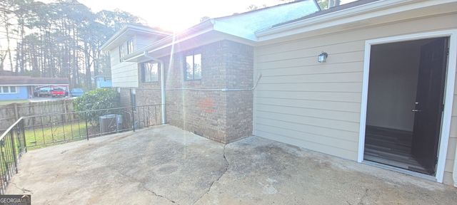 1632 Jolly Green Court, Conley, GA 30288