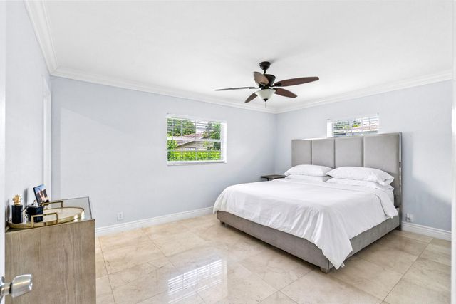 10098 Ramblewood Drive, Coral Springs, FL 33071