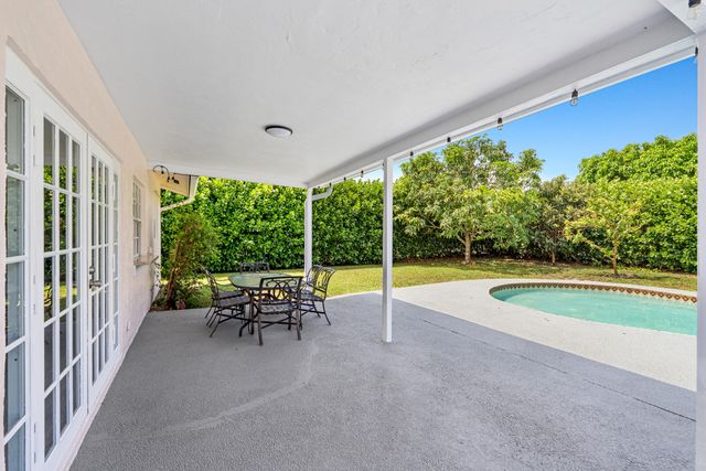 10098 Ramblewood Drive, Coral Springs, FL 33071