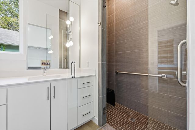 510 El Paso ST A, Austin, TX 78704