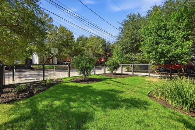 510 El Paso ST A, Austin, TX 78704