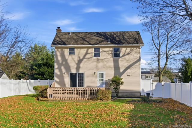 125 Broadway, Greenlawn, NY 11740