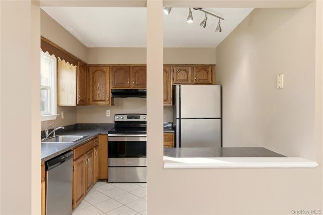 125 Broadway, Greenlawn, NY 11740