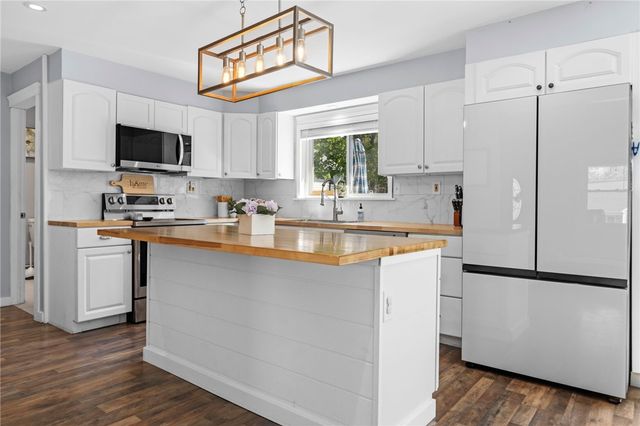 117 Station Street, Coventry, RI 02816