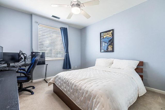 8697 N Talladega Way, Fresno, CA 93720