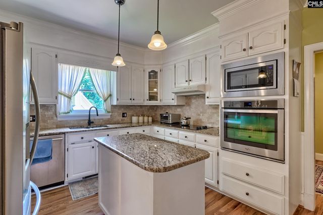 546 Harbour Place Court, Lexington, SC 29072