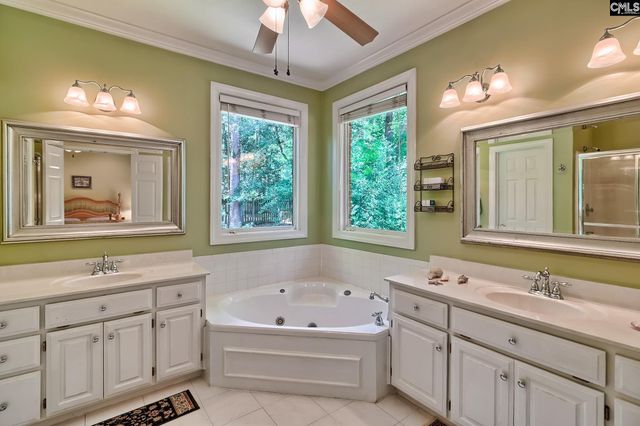 546 Harbour Place Court, Lexington, SC 29072