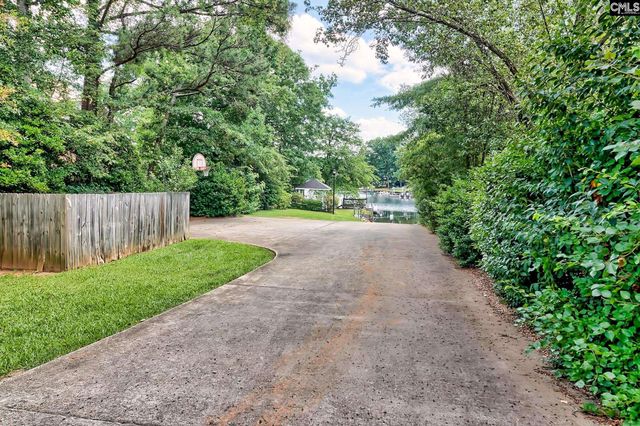 546 Harbour Place Court, Lexington, SC 29072