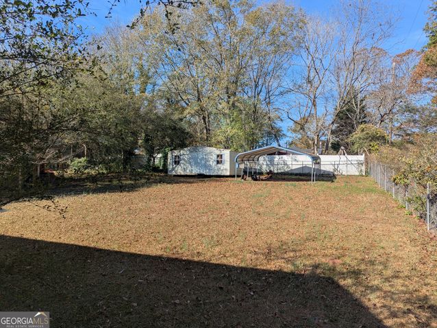 192 Pine Street NE, Fairburn, GA 30213