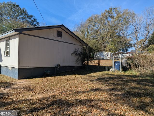 192 Pine Street NE, Fairburn, GA 30213