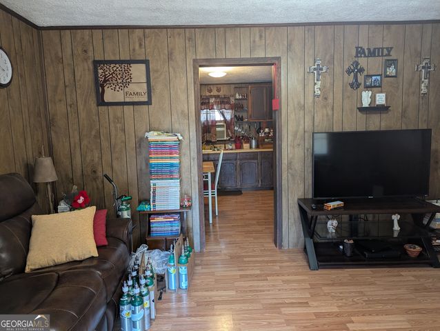 192 Pine Street NE, Fairburn, GA 30213