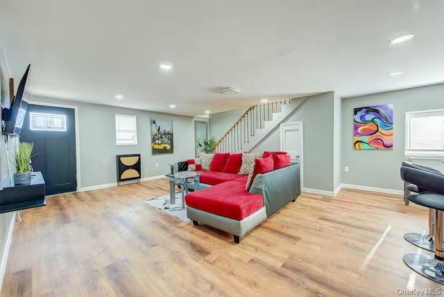 8 Carl Place 4, New Windsor, NY 12553