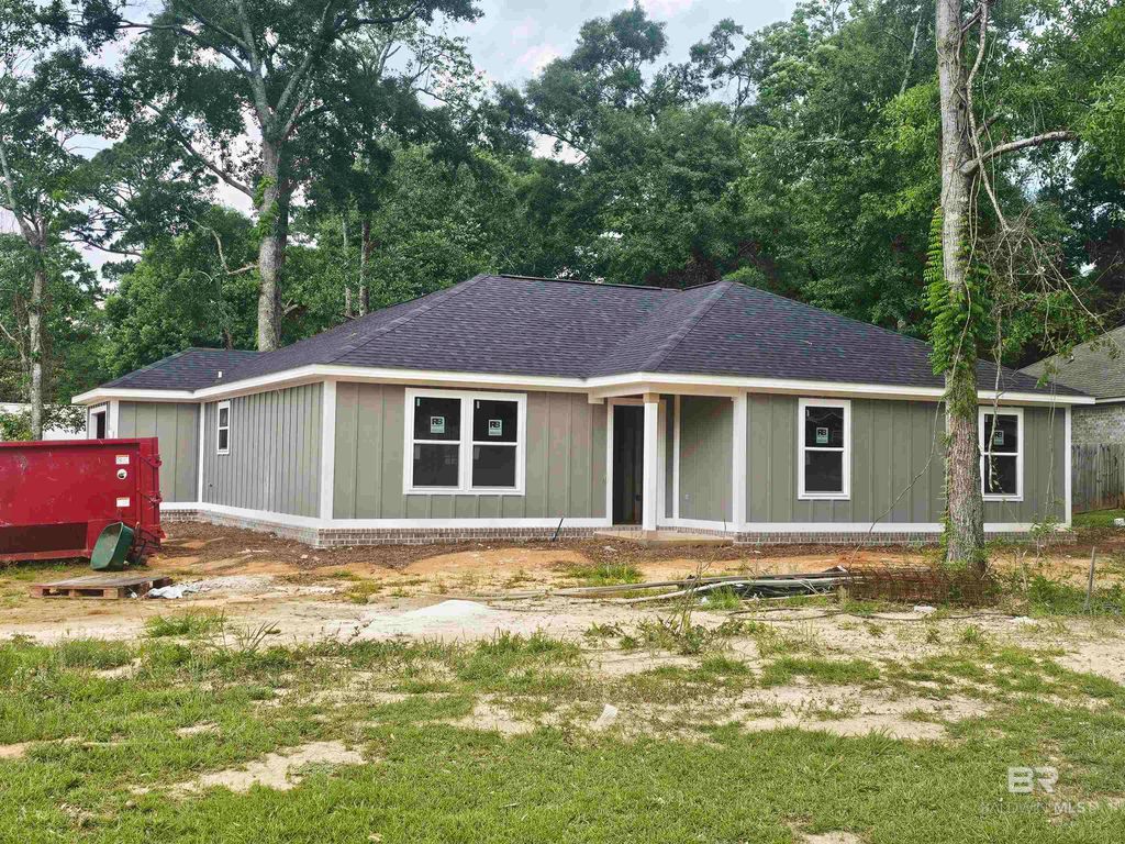1915 Mary Jane Drive, Bay Minette, AL 36507