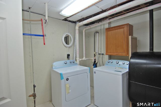 321 Greens Loop 321, Cheshire, CT 06410