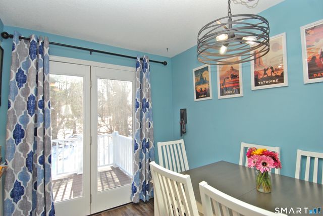 321 Greens Loop 321, Cheshire, CT 06410