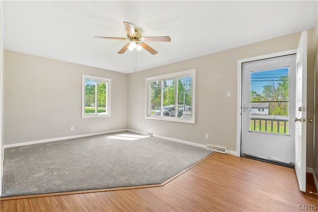 1456 County Route 57, Volney, NY 13069