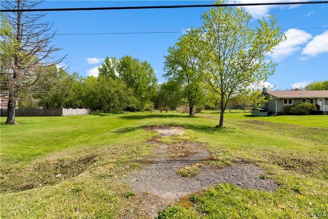 1456 County Route 57, Volney, NY 13069