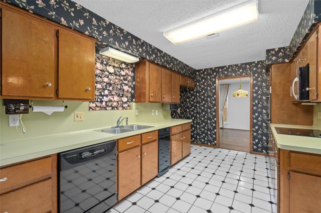 3819 Ridgeview Drive, Missouri City, TX 77459