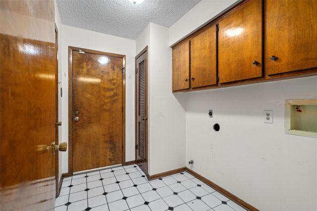 3819 Ridgeview Drive, Missouri City, TX 77459