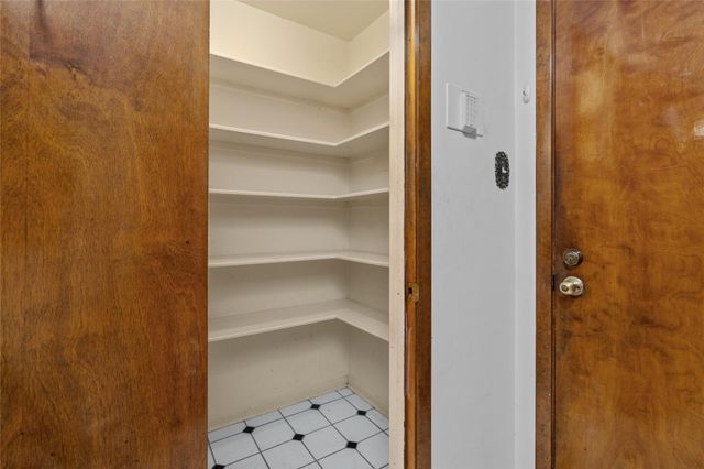 3819 Ridgeview Drive, Missouri City, TX 77459