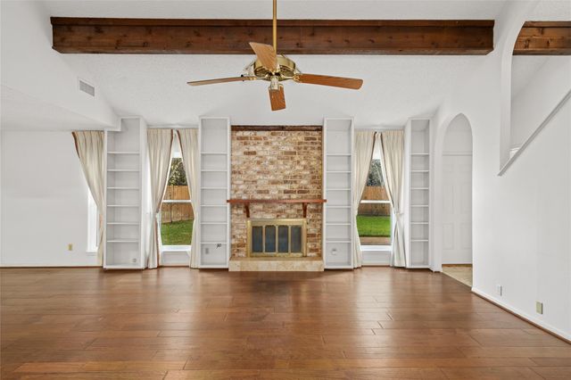 3819 Ridgeview Drive, Missouri City, TX 77459