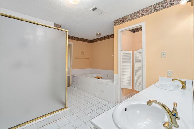 3819 Ridgeview Drive, Missouri City, TX 77459