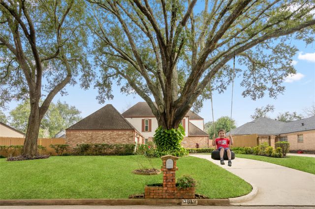 3819 Ridgeview Drive, Missouri City, TX 77459