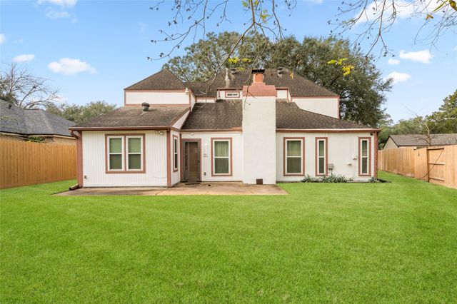 3819 Ridgeview Drive, Missouri City, TX 77459