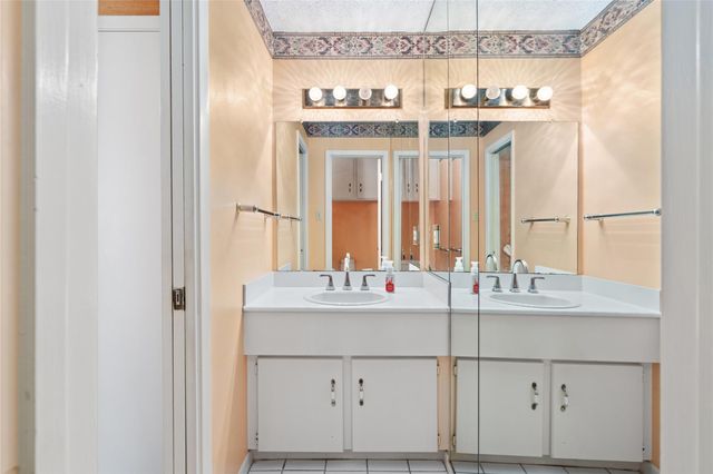 3819 Ridgeview Drive, Missouri City, TX 77459