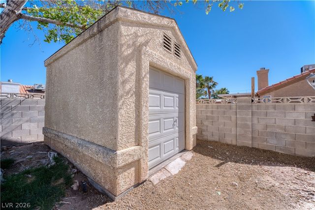 5036 Golfridge Drive, Las Vegas, NV 89130
