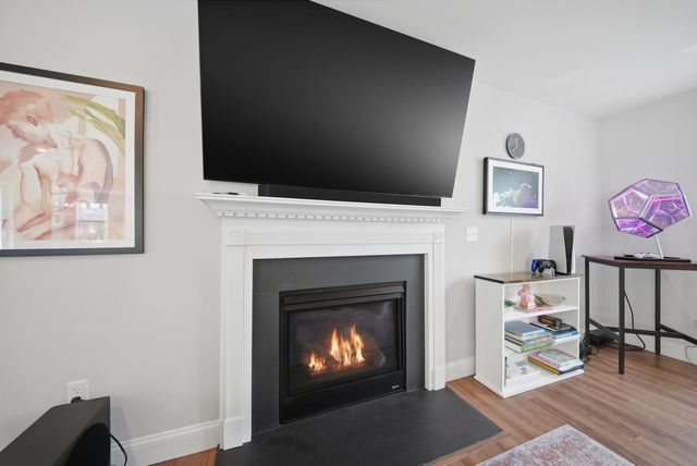 12 Sandybrook Drive, Raymond, NH 03077