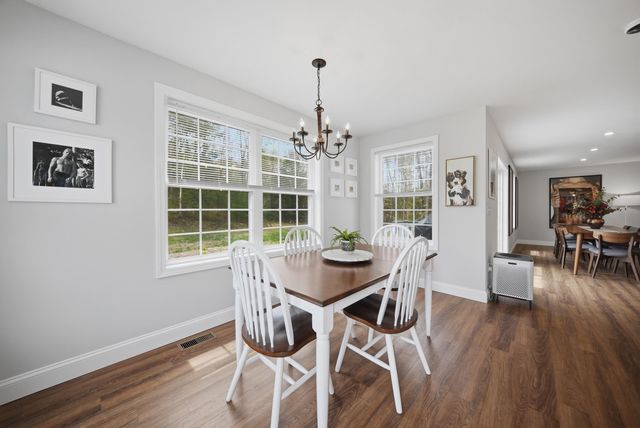 12 Sandybrook Drive, Raymond, NH 03077