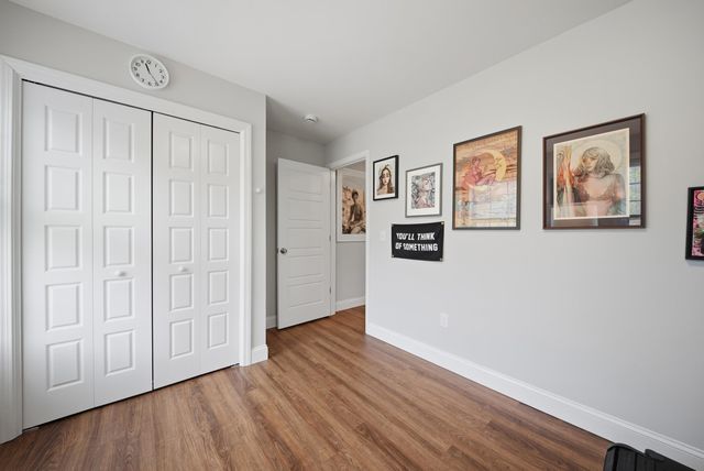 12 Sandybrook Drive, Raymond, NH 03077