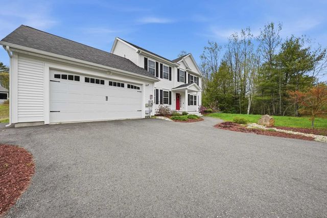 12 Sandybrook Drive, Raymond, NH 03077