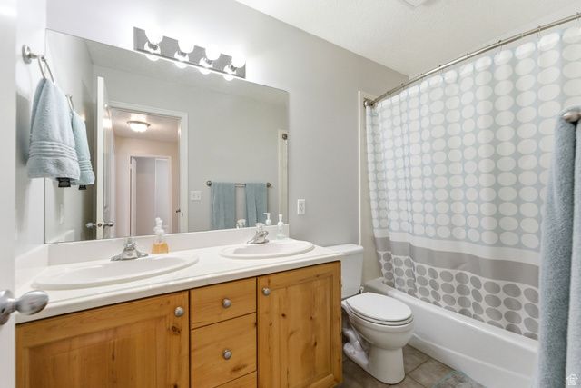 2071 W 2200 S, Syracuse, UT 84075