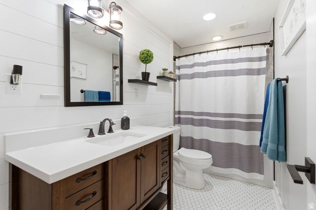 2071 W 2200 S, Syracuse, UT 84075