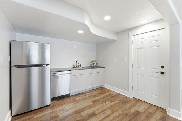 2071 W 2200 S, Syracuse, UT 84075