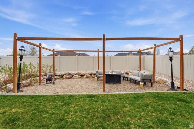 2071 W 2200 S, Syracuse, UT 84075