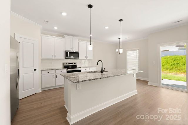 104 Tradesmen Trail, Troutman, NC 28166