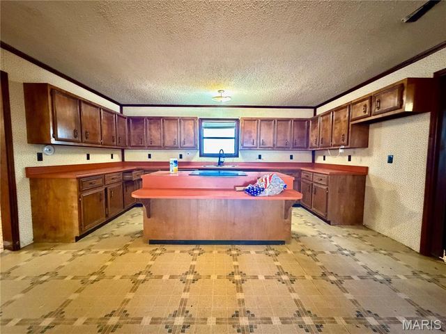 902 Ripley 160E-8, Doniphan, MO 63935
